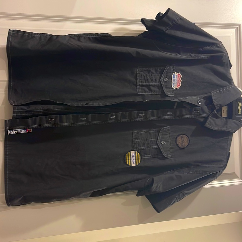 Extremely lightly used triumph motorcycle shirt